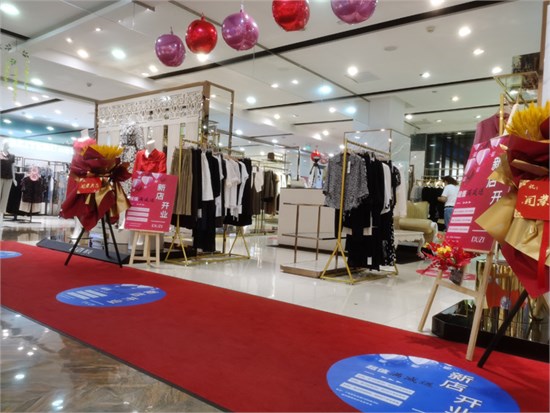 都姿南昌百货大楼新店惊喜开业 浪漫演绎